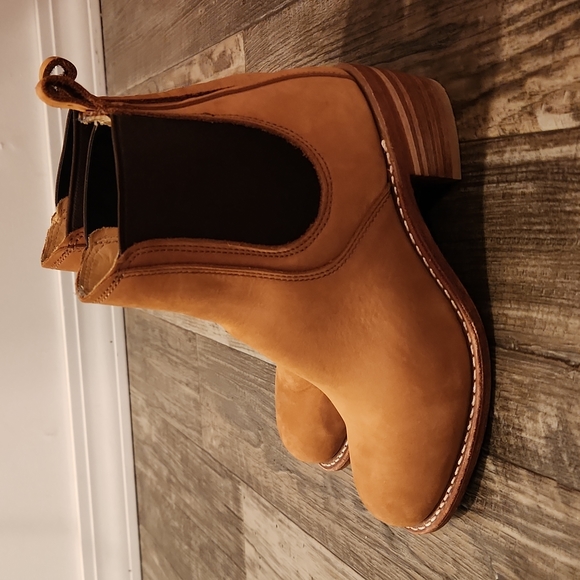 Red Wing Harriet - Picture 2 of 6